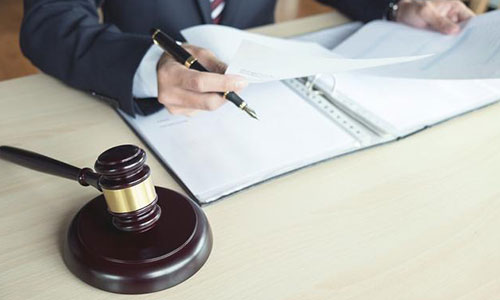 對(duì)方欠錢不還 律師這錢你能不能幫我要回來(lái)